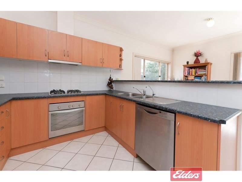 35 Swan Circuit, Mawson Lakes SA 5095