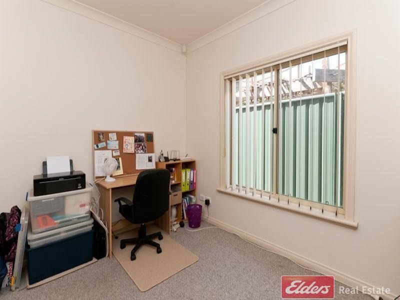 35 Swan Circuit, Mawson Lakes SA 5095