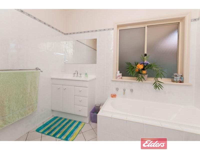 35 Swan Circuit, Mawson Lakes SA 5095