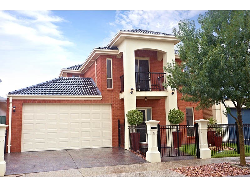 8 Broadwater Crescent, Mawson Lakes SA 5095