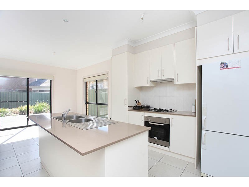 22 Cascades Drive, Mawson Lakes SA 5095