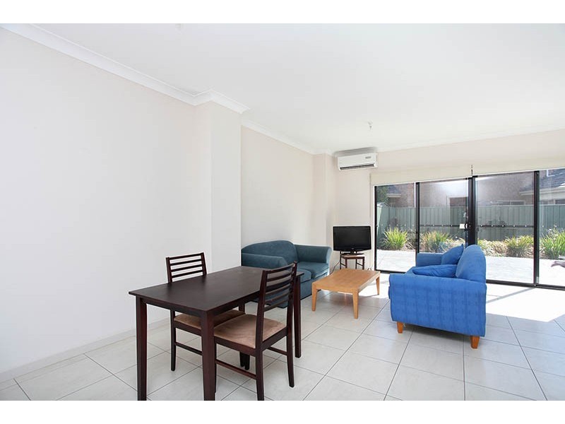 22 Cascades Drive, Mawson Lakes SA 5095