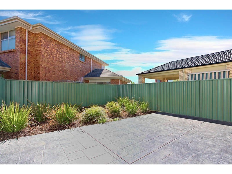 22 Cascades Drive, Mawson Lakes SA 5095