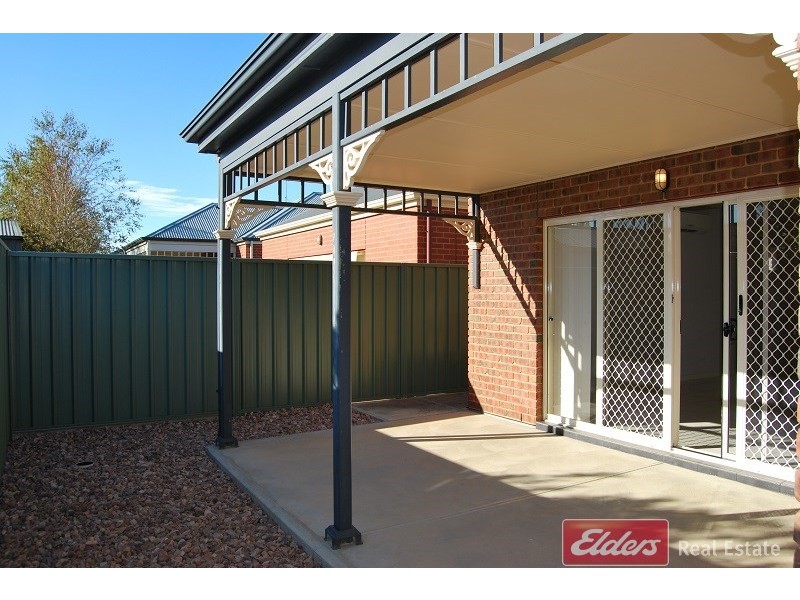 26 Adeline Street, Mawson Lakes SA 5095