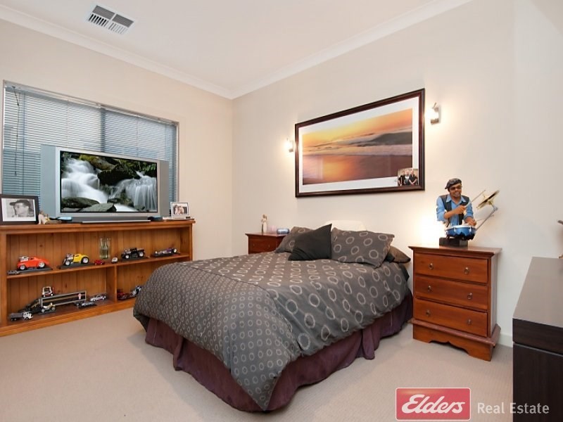 60 Innes Circuit, Mawson Lakes SA 5095