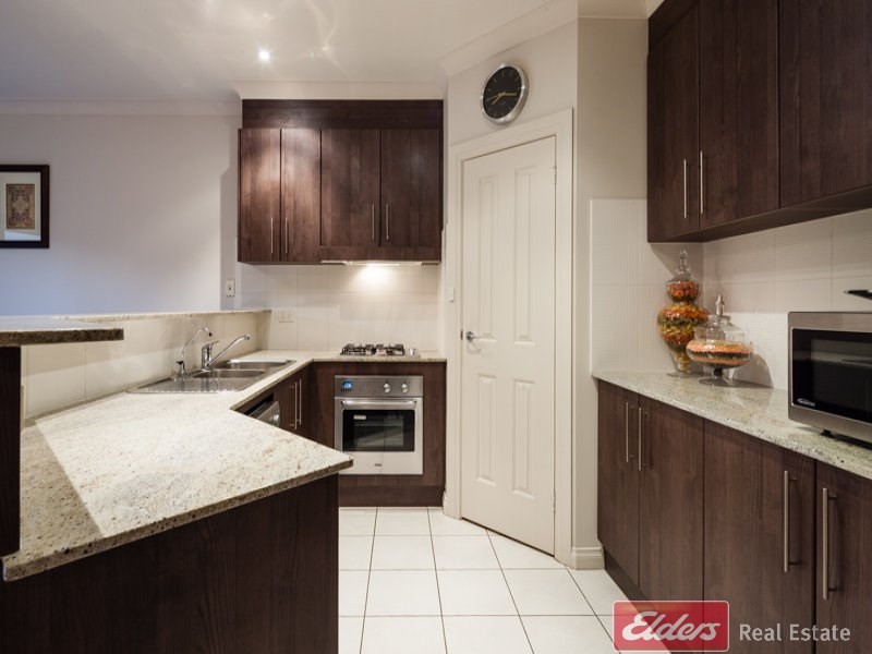 18 Yates Street, Mawson Lakes SA 5095