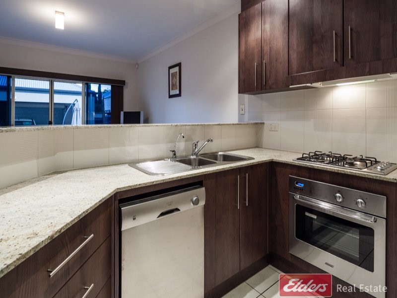 18 Yates Street, Mawson Lakes SA 5095