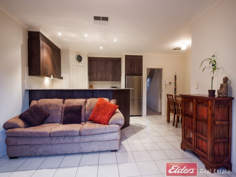 18 Yates Street, Mawson Lakes SA 5095