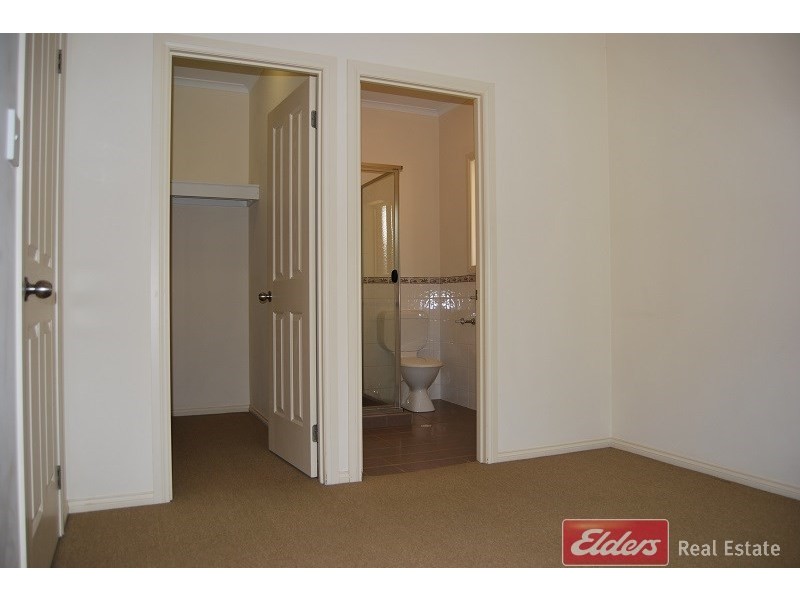 17 Newland Way, Mawson Lakes SA 5095