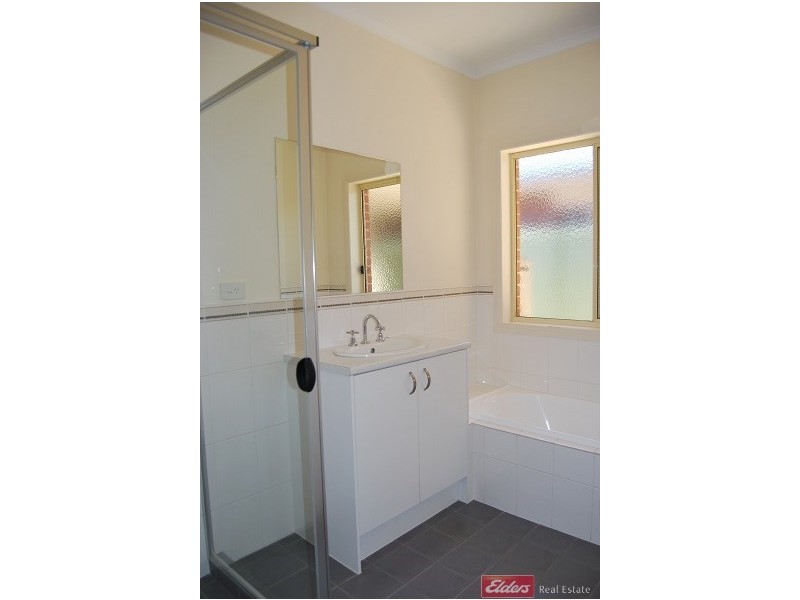 17 Newland Way, Mawson Lakes SA 5095