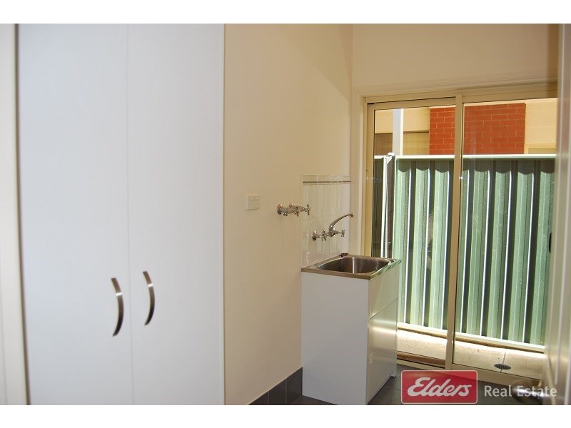 17 Newland Way, Mawson Lakes SA 5095