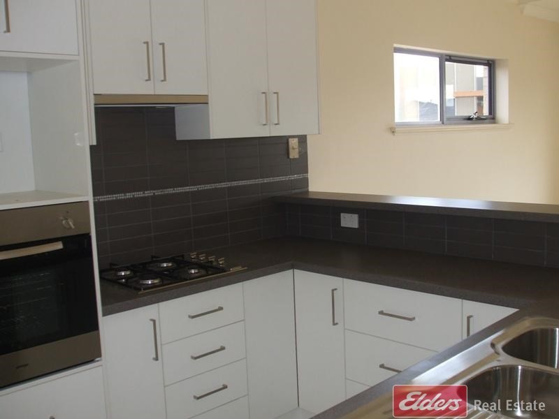 60 Hindmarsh Circuit, Mawson Lakes SA 5095