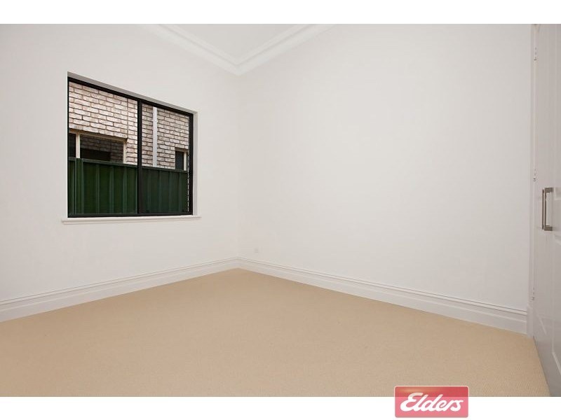 8 Isla Circuit, Mawson Lakes SA 5095