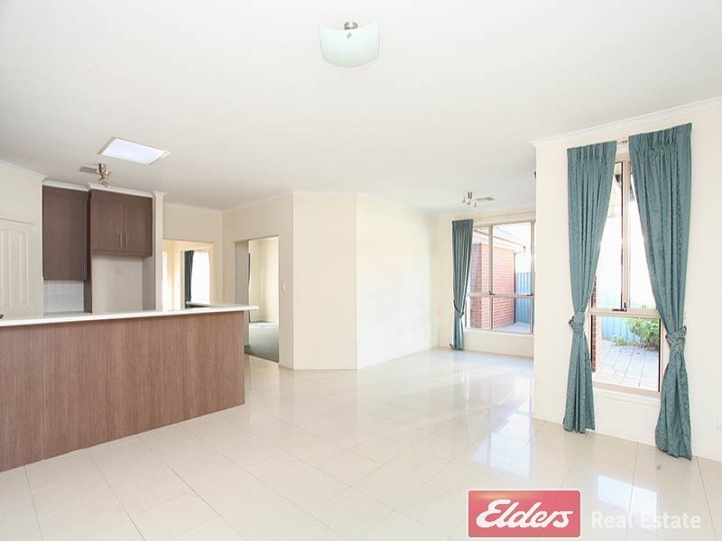 10 Grenada Court, Mawson Lakes SA 5095