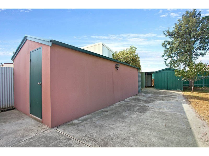 18 Gum Avenue, Dry Creek SA 5094