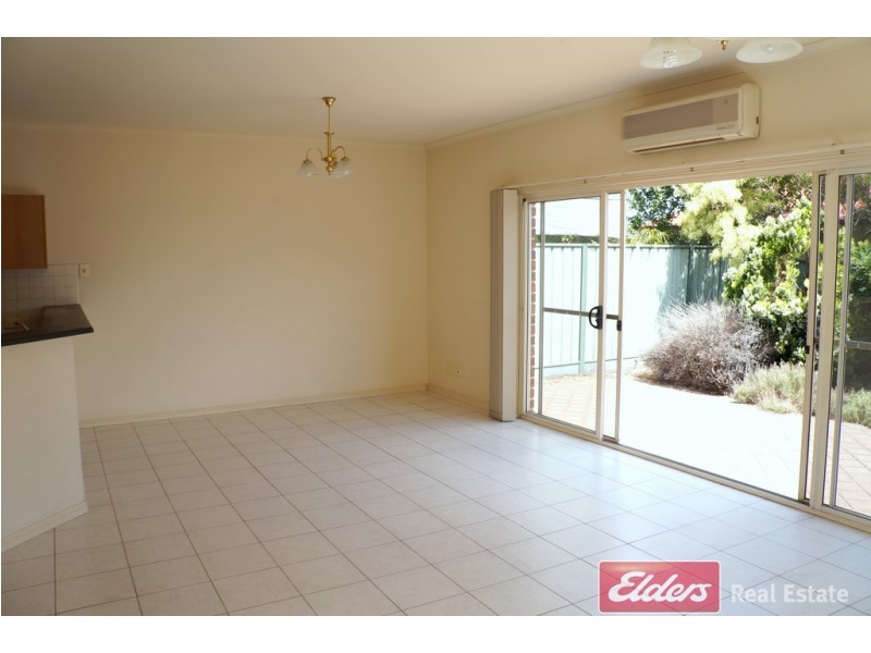 2 Poplar Court, Mawson Lakes SA 5095