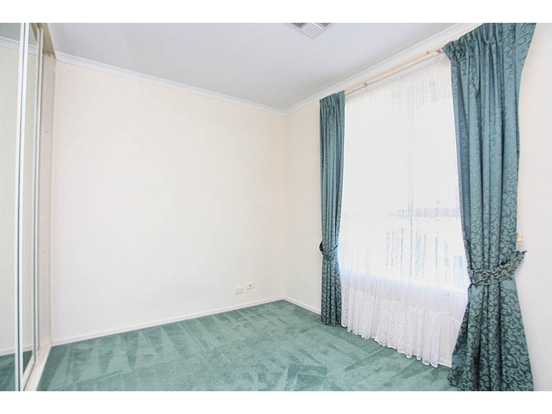 10 Grenada Court, Mawson Lakes SA 5095