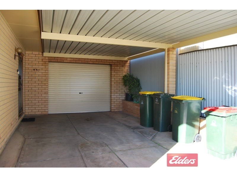 8 Canara Avenue, Para Hills SA 5096