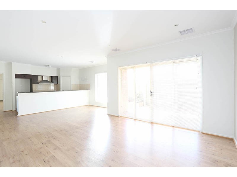 42 Franklin Avenue, Mawson Lakes SA 5095