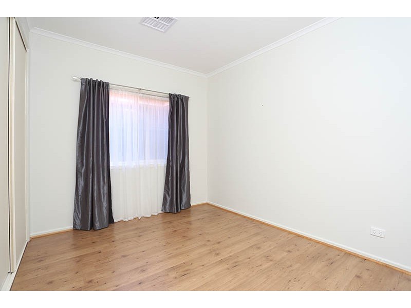 42 Franklin Avenue, Mawson Lakes SA 5095