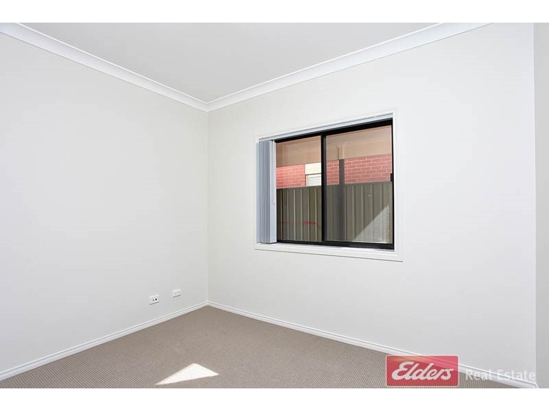 14 Weatherstone Crescent, Mawson Lakes SA 5095