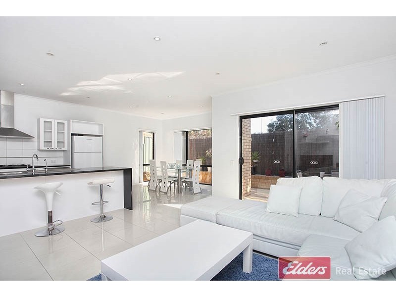 3 Mossman Street, Mawson Lakes SA 5095