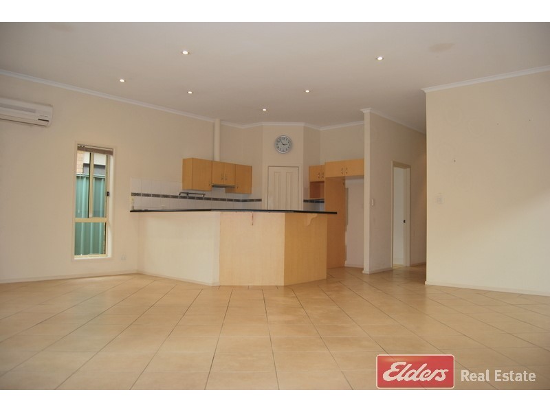 13 Sandpiper Chase, Mawson Lakes SA 5095