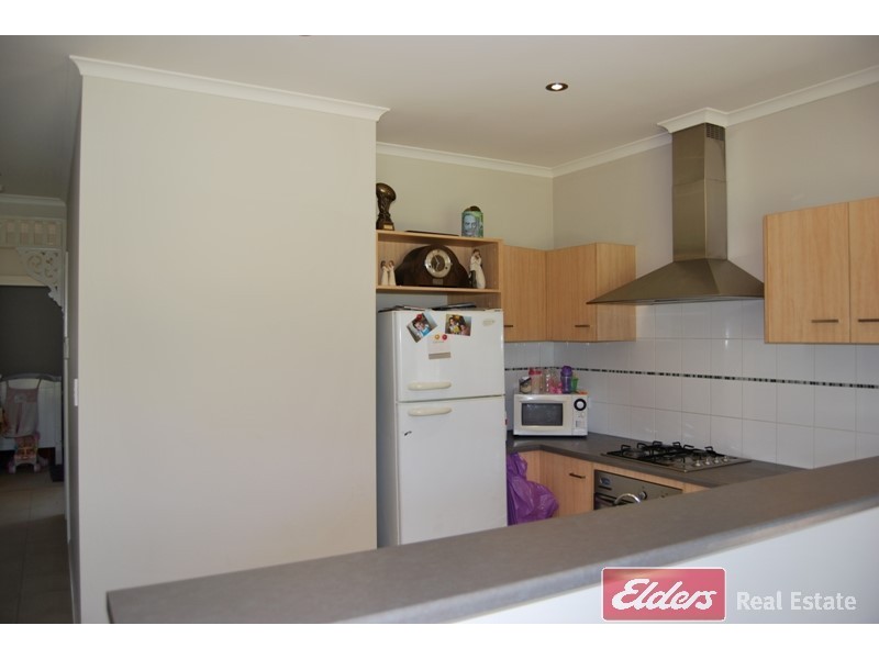 16 Brimpton Avenue, Mawson Lakes SA 5095