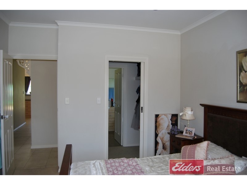 16 Brimpton Avenue, Mawson Lakes SA 5095