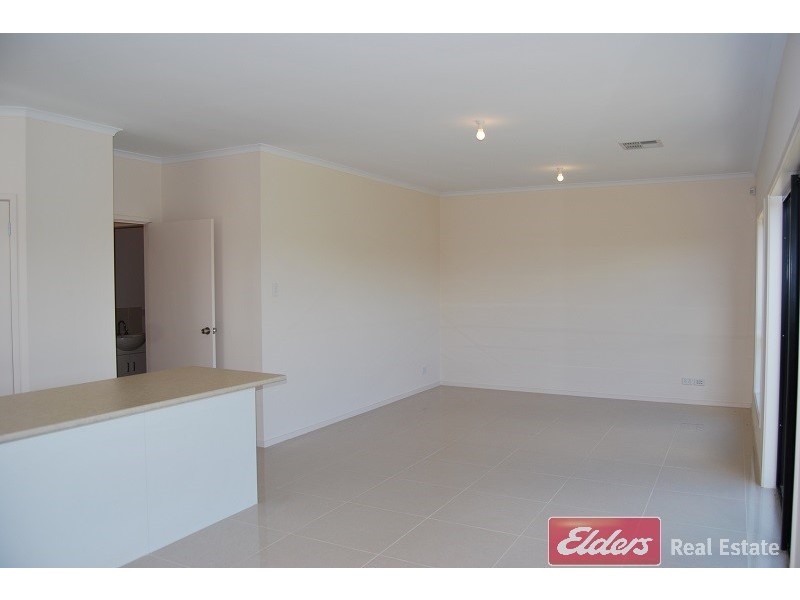 9 Antigua Court, Mawson Lakes SA 5095