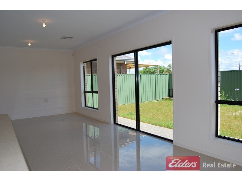 9 Antigua Court, Mawson Lakes SA 5095