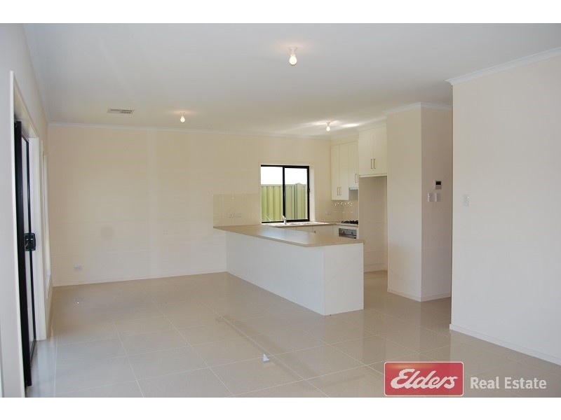 9 Antigua Court, Mawson Lakes SA 5095