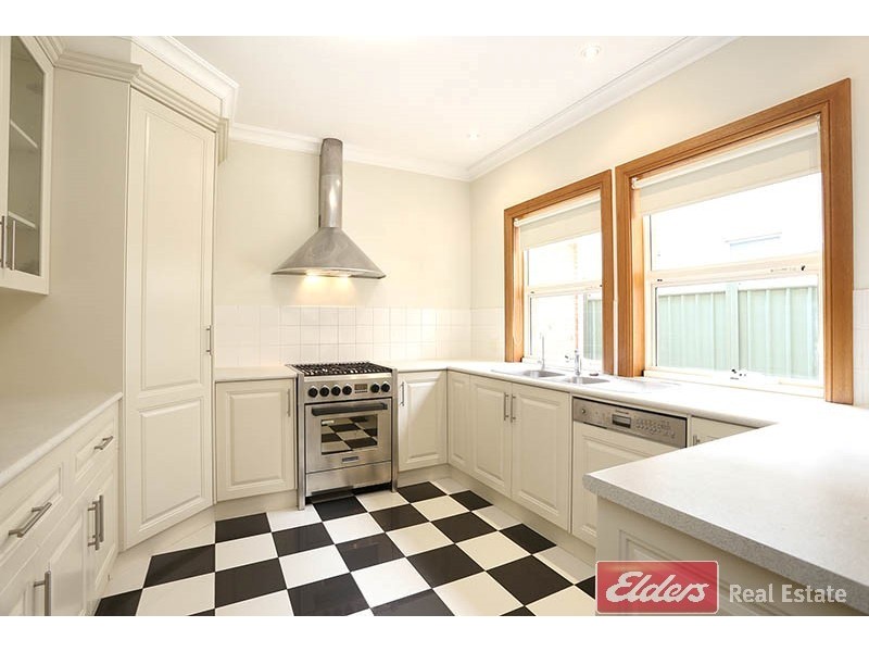 22 Lomond Circuit, Mawson Lakes SA 5095