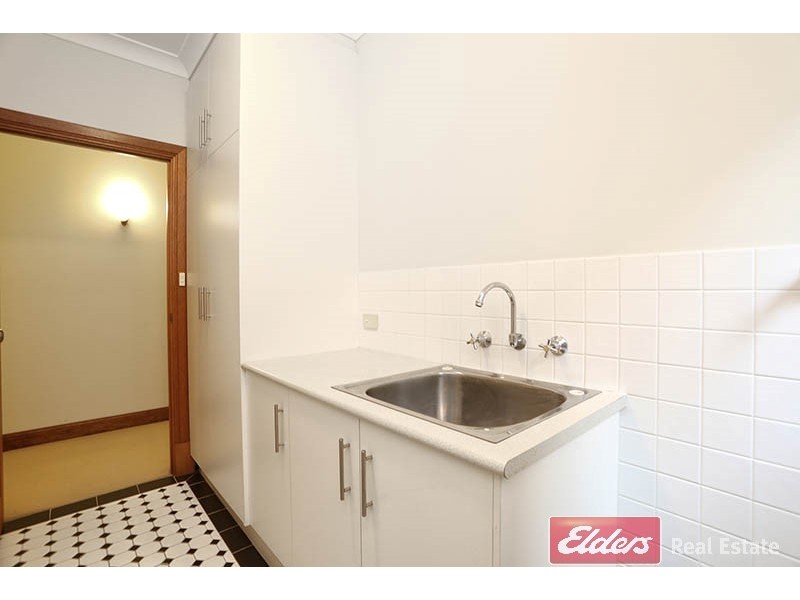 22 Lomond Circuit, Mawson Lakes SA 5095