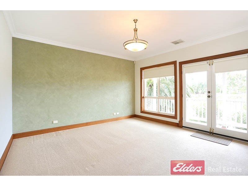 22 Lomond Circuit, Mawson Lakes SA 5095