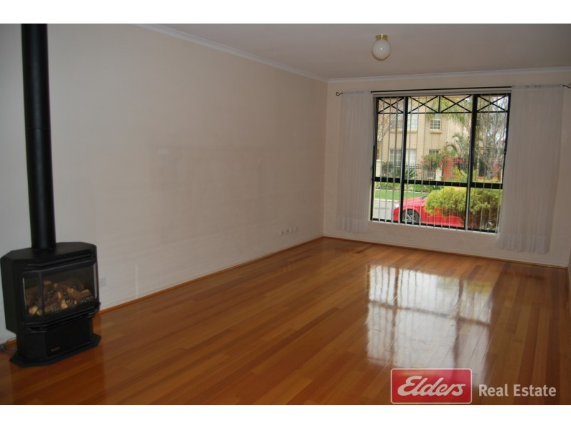 10 Gannet Street, Mawson Lakes SA 5095