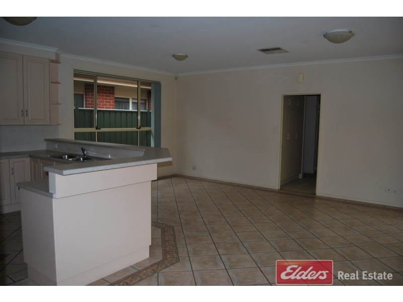 10 Gannet Street, Mawson Lakes SA 5095