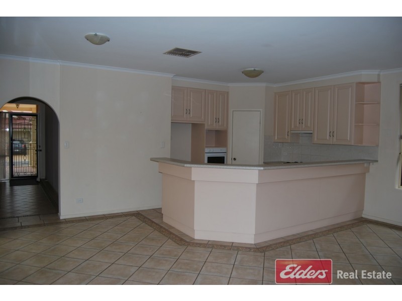 10 Gannet Street, Mawson Lakes SA 5095