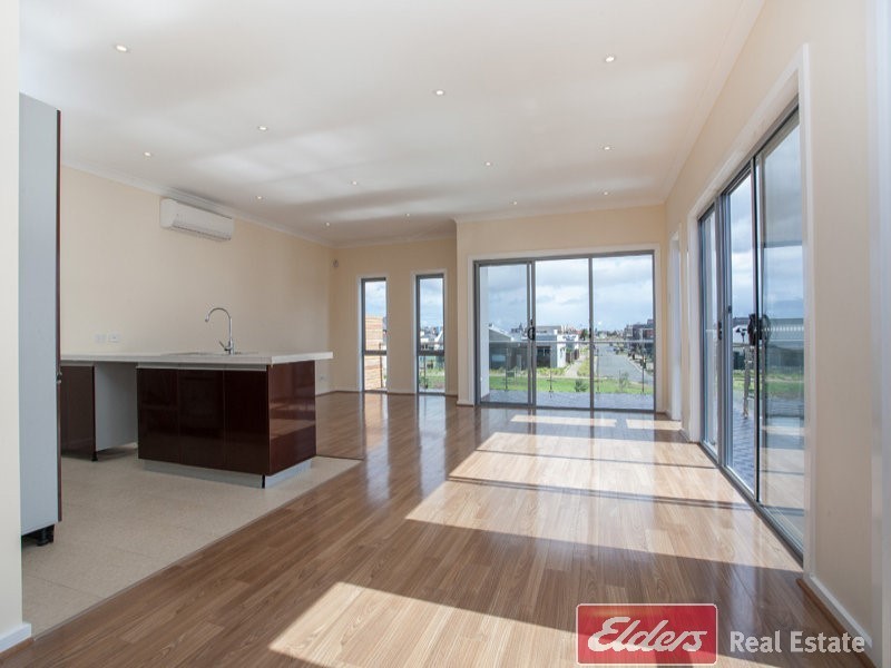 2/68 Franklin Avenue, Mawson Lakes SA 5095