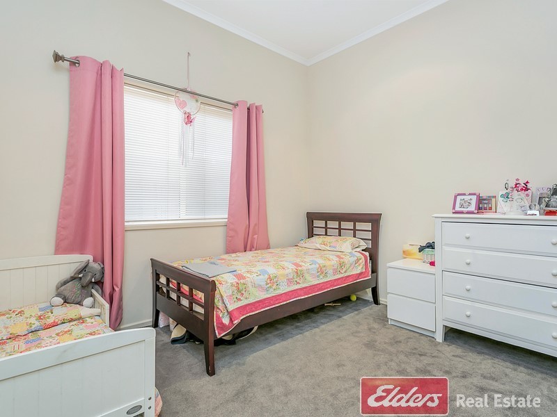 13 Sandpiper Chase, Mawson Lakes SA 5095