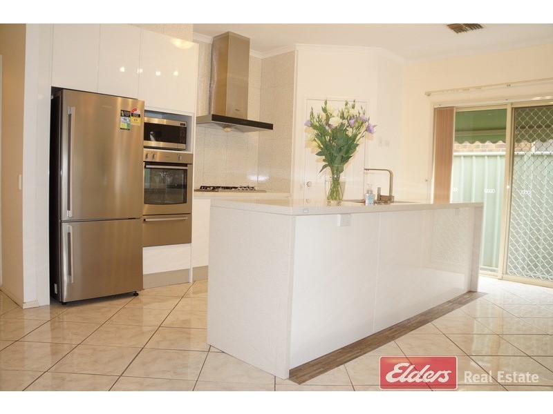 4 Hamilton Place, Mawson Lakes SA 5095