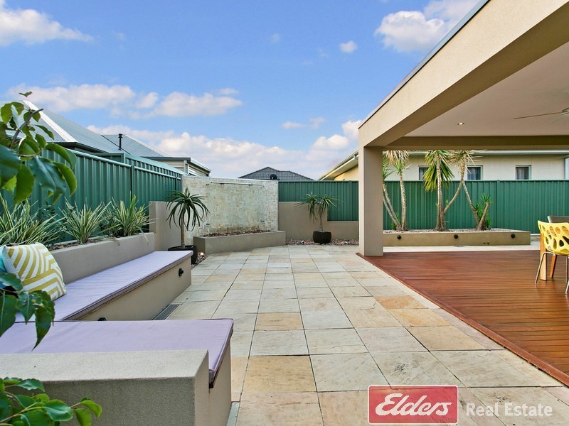 8 Gomera Street, Mawson Lakes SA 5095