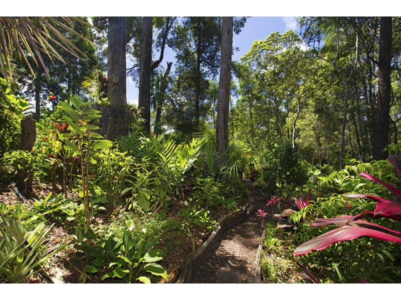 196 Mons School Rd, Buderim QLD 4556