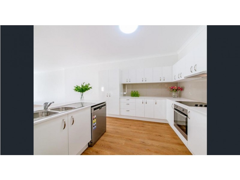 32 Agnes Place, Bli Bli QLD 4560