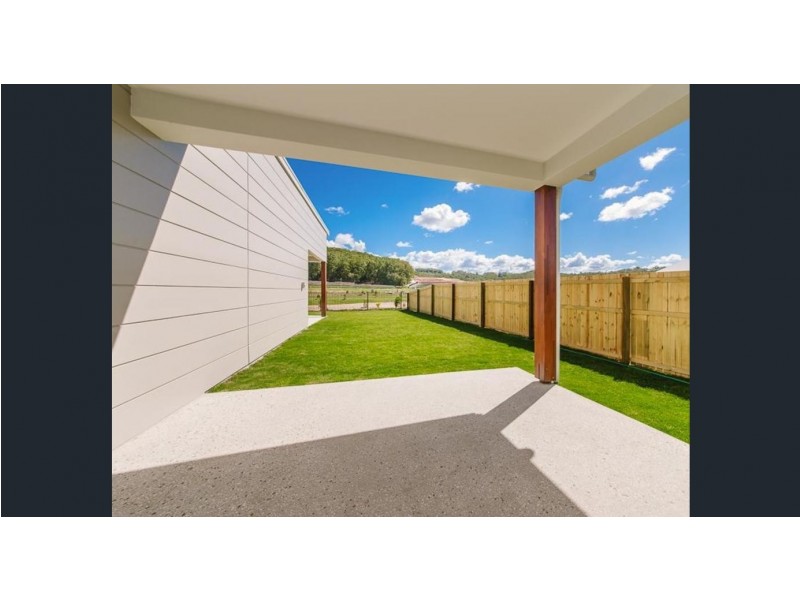 32 Agnes Place, Bli Bli QLD 4560