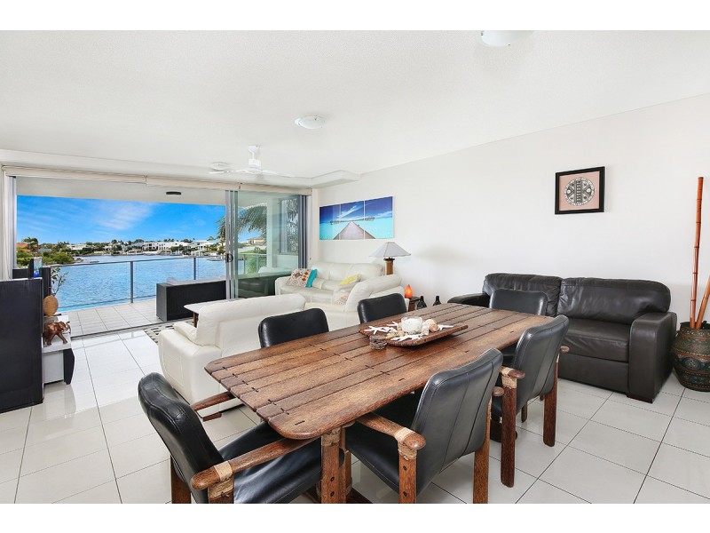 22/51 Grand Parade, Kawana Island QLD 4575