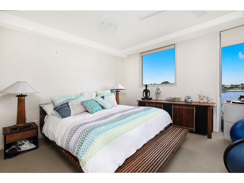 22/51 Grand Parade, Kawana Island QLD 4575