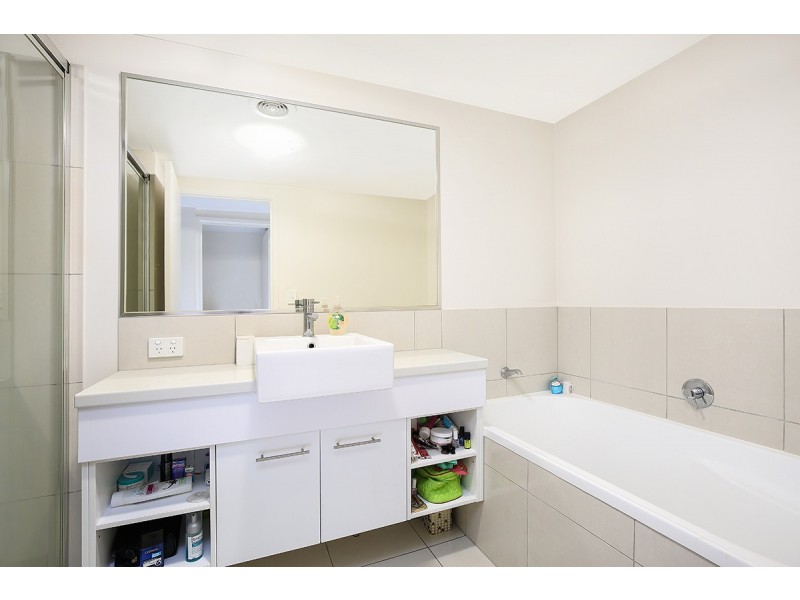 22/51 Grand Parade, Kawana Island QLD 4575