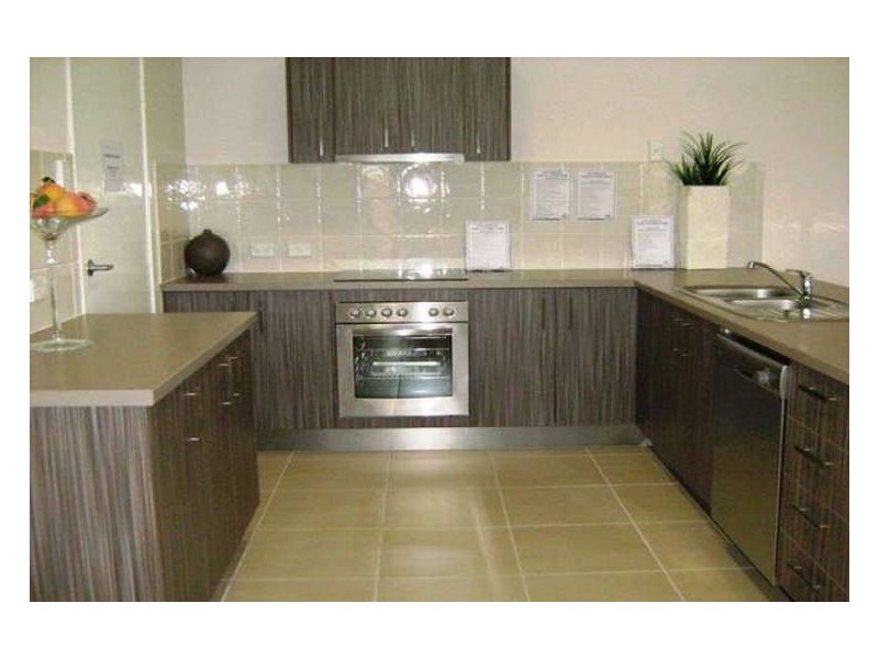 8 Creekside Drive, Sippy Downs QLD 4556