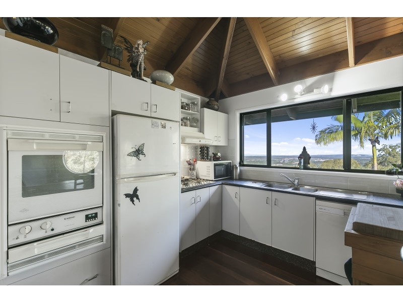 11 Crosby Hill Road, Buderim QLD 4556